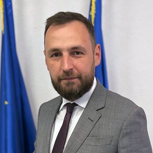 DRAGOS ROIBU 