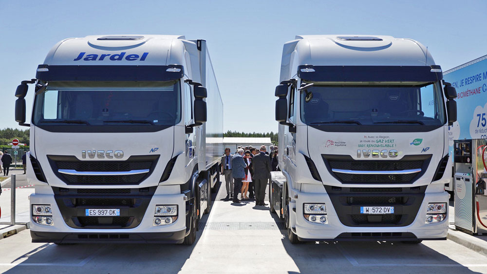 IVECO-supports-inauguration-of-biomethane-production-plant-and-biomethane-filling-station-in-France