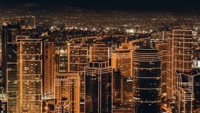 Night view of an urban downtown Smart-City